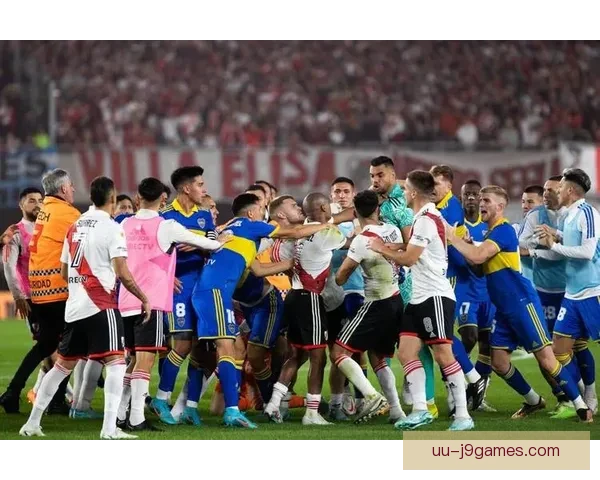 博卡青年客场挑战河床超级德比战平两队互交白卷